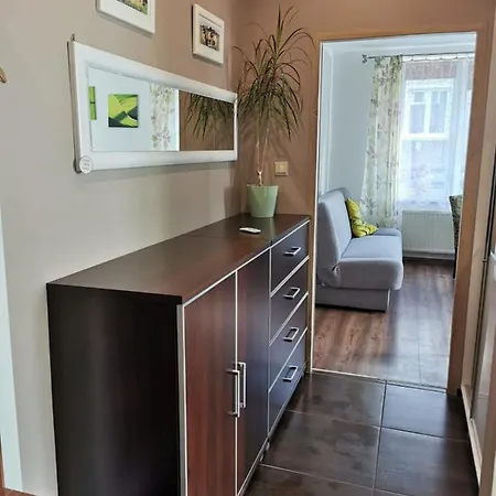 Apartament Urocza *